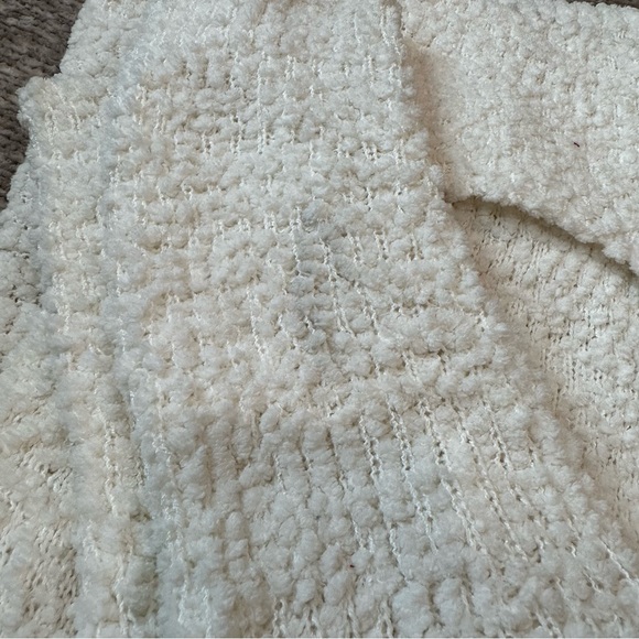 Cupio White Popcorn Boucle Cardgian Sweater - Picture 2 of 7